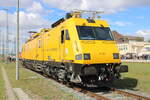 DB Netz 711 213 (99 80 9 136 015-1 D-DBMP) am 30.08.2025 im DB Werk Erfurt.