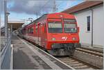Der CJ RBDe 567 182 (UIC 94 85 7 567 182-1) 182 wartet in Bonfol auf die Abfahrt nach Porrentruy.