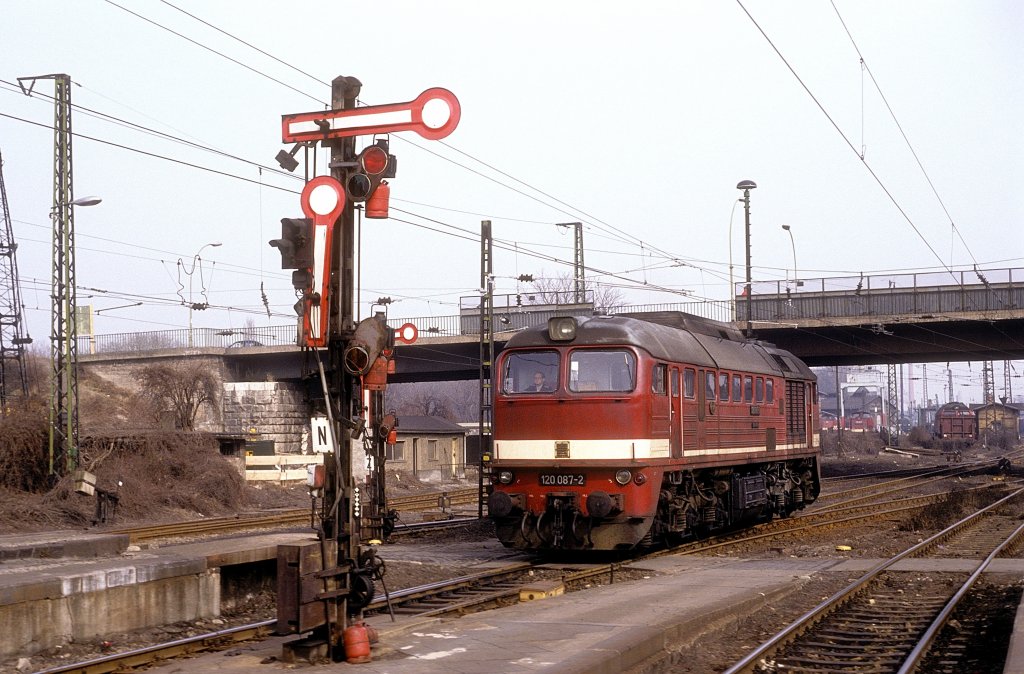  120 087  Dessau  08.03.91