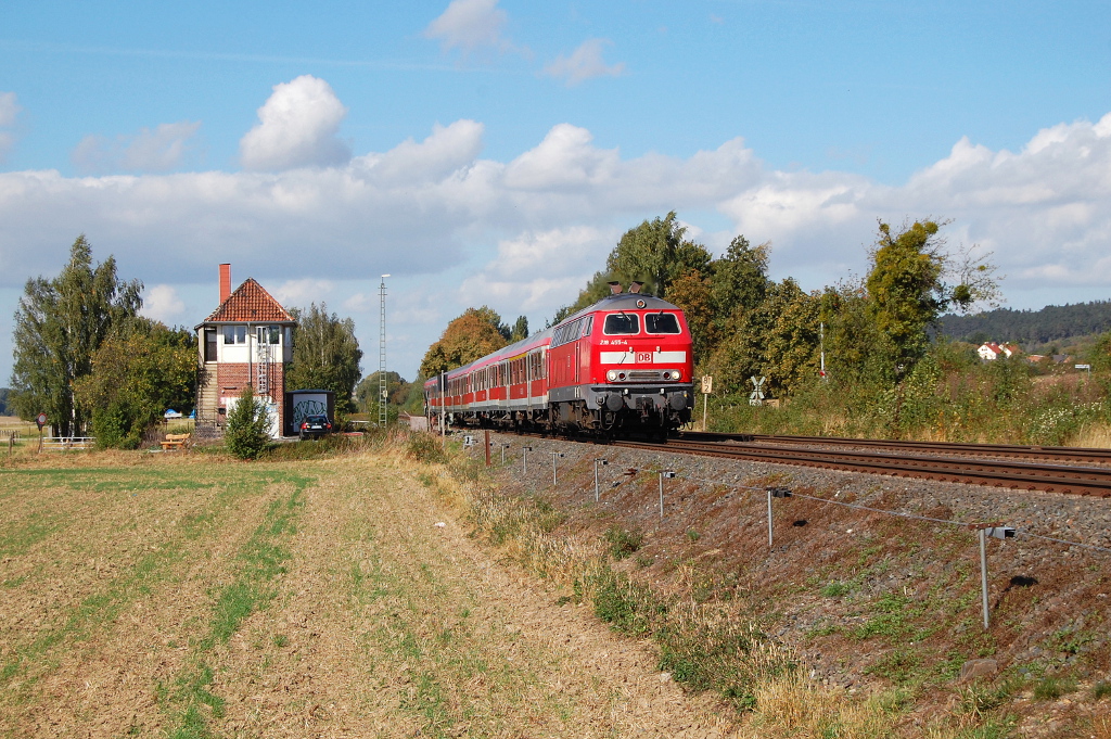  218 455 mit RE 14067 Hannover Hbf - Bad Harzburg, an der Bk Othfresen, 30.09.2012