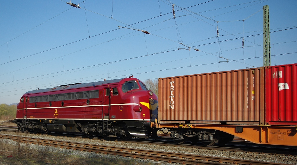 ... und am Zugschluss... wie immer gern gesehen MY 1151 beim Schubhilfe leisten. Aufgenommen am 22.03.2011 in Eschwege West.