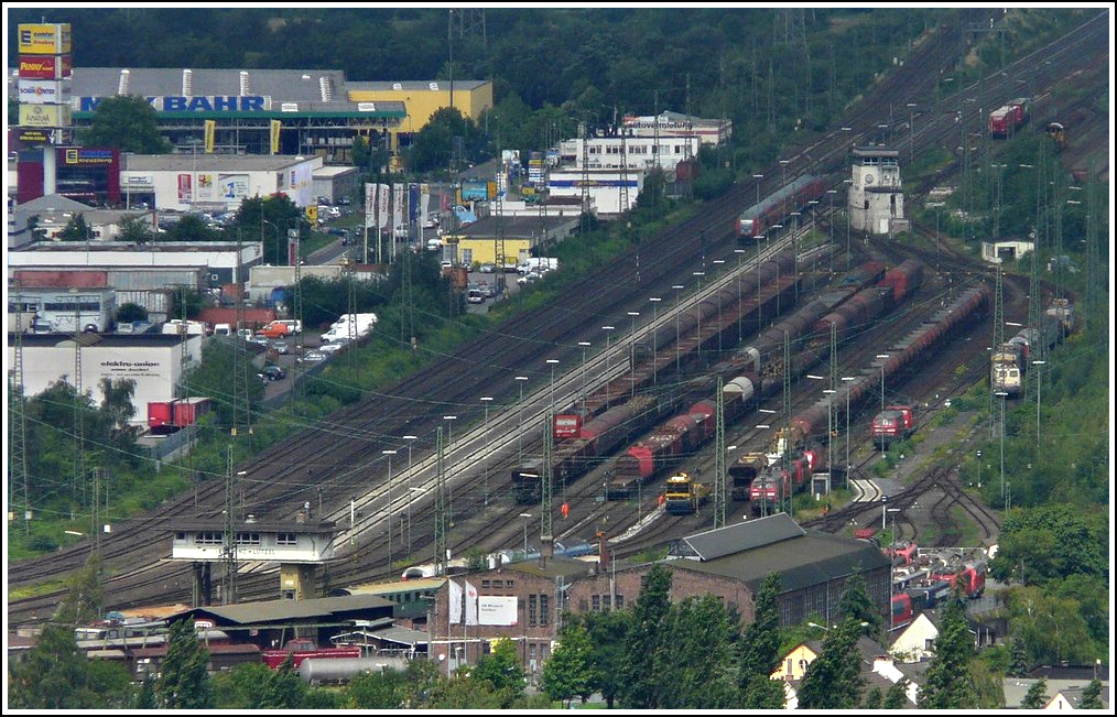 - Bahnimpressionen rundum Koblenz - Das DB Museum in Koblenz-Ltzel von der Festung Ehrenbreitstein aus gesehen. 24.06.2011 (Hans)
