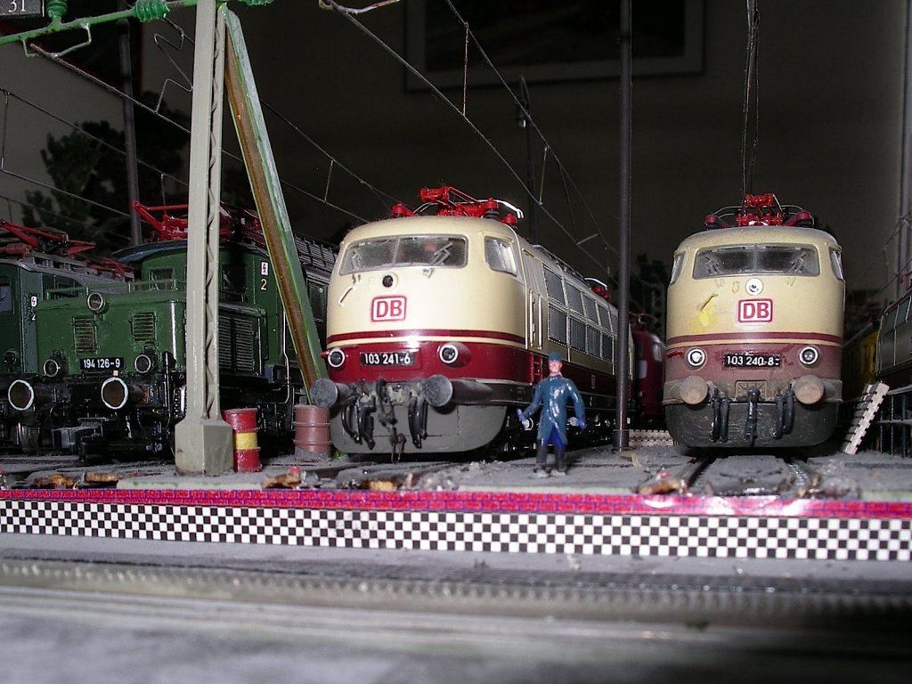 ..  ER  hat wohl jetzt Feierabend ...