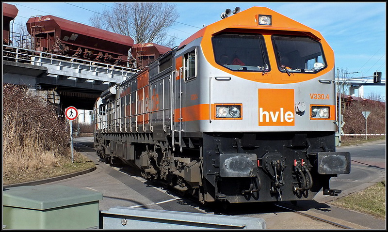 -hvle- V330.4 auf dem B  Stralsund Volkswerft.   am 03.03.12 