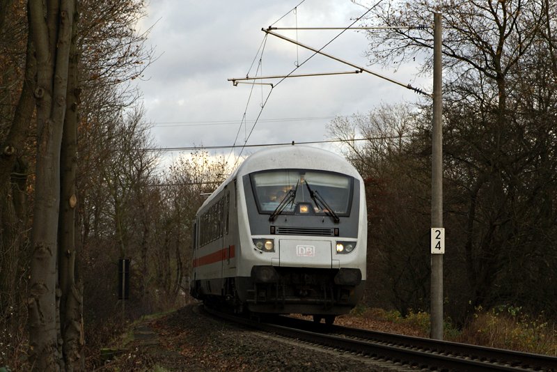  IC 2170 nach Westerland am 18.11.2009 auf der Hamburger Gterumgehungsbahn.