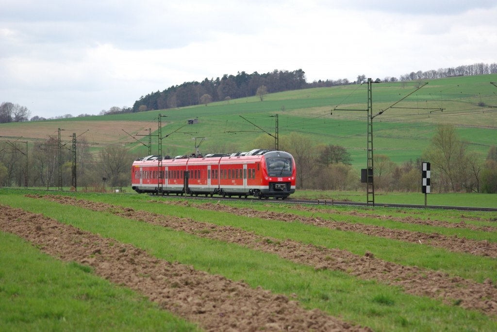 ... kurz nach dem ersten kam dann der Zweite. Aufgenommen am 09.04.2010 im Haunetal bei Neukirchen.