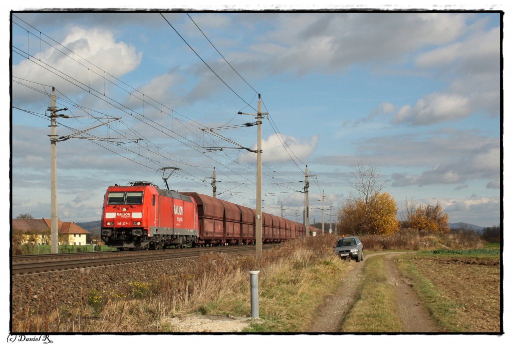 ### Meine Geburtstagstour am 05.11.10 ###
Nein, auch in �sterreich werden wir sie nicht los... die 185. 
Genaugenommen sind ist 185 277 an einem Erzzug in Richtung Wels. 