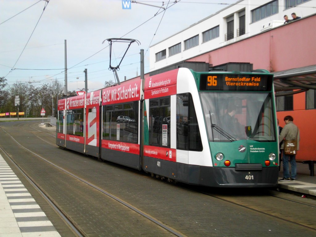  Potsdam: Straenbahnlinie 96 nach Bornstedter Feld Viereckremise am Hauptbahnhof.(28.4.2013) 