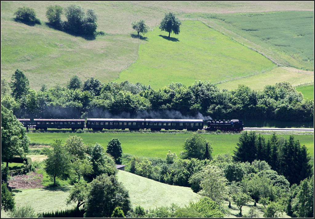 . Um Epfenhofen herum - Dampfzug auf der Sauschwnzlesbahn auf Talfahrt. 16.06.2013 (Matthias)