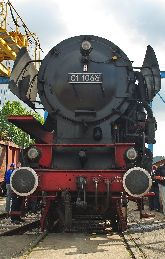 01 1066 aus Ulm auf dem BW Meiningen-Gelnde zum Dampflokfest am 04.09.2010.