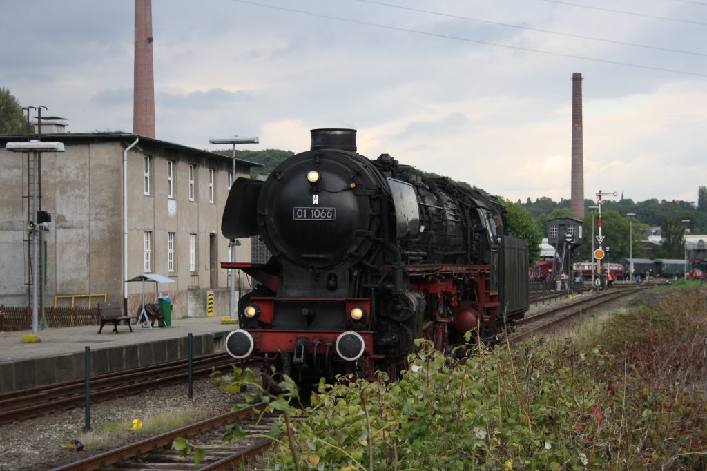 01 1066 im Eisenbahnmuseum Bochum Dahlhausen, September 2010.