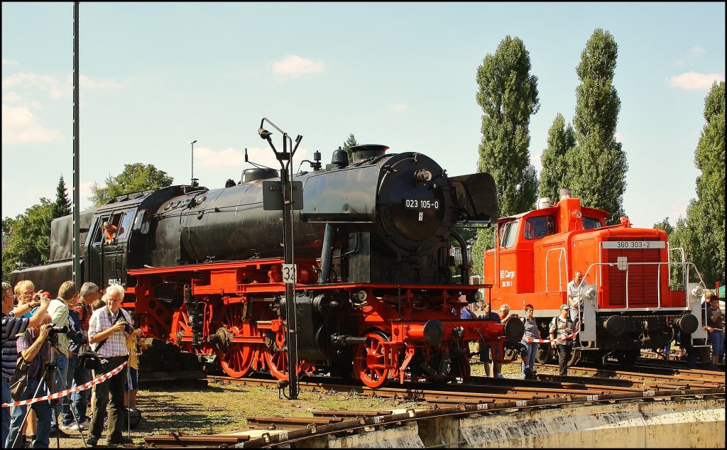023 105 und 360 303 auf in Nrnberg Gostenhof. 21.08.2010