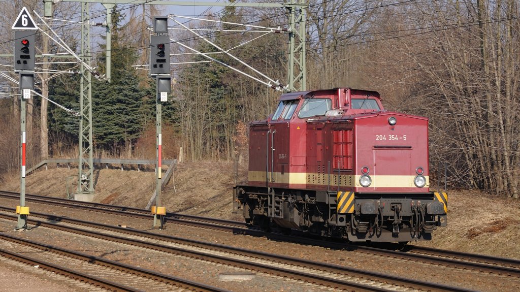 04.03.2011, BR 204 durchfhrt den Bf Neumark/Sachs.