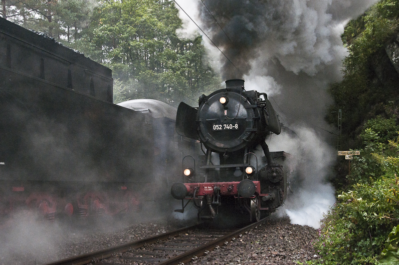 052 740-8 am 25. September 2010 am 2. Glastrgertunnel.