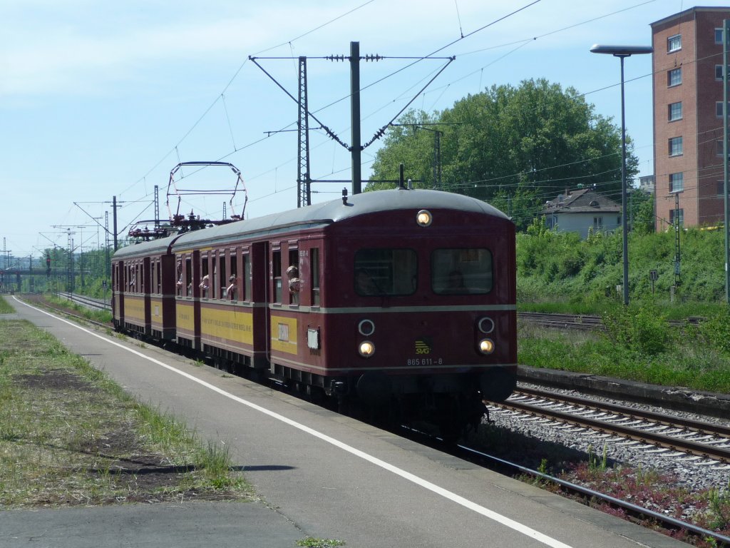 08.05.2011 - Schienenbus ET65  Roter Heuler  im Bahnhof von Kornwestheim