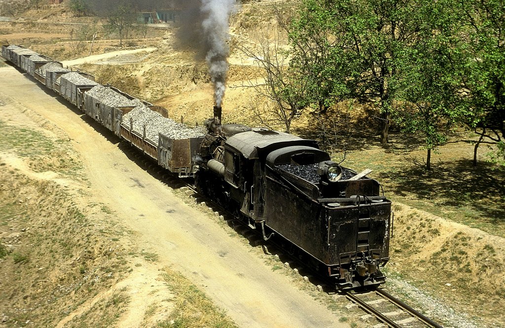 1-B009  Steinbruchbahn Tangxian  bei D.Y.Zhuang  27.04.00