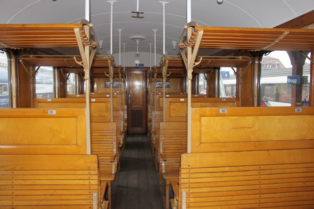 10 Jahre SBB Historic.Jubilumsfahrt mit B 3/4 1367(1916)
So reiste man in den 1930er Jahren in der 3.Klasse.19.02.11