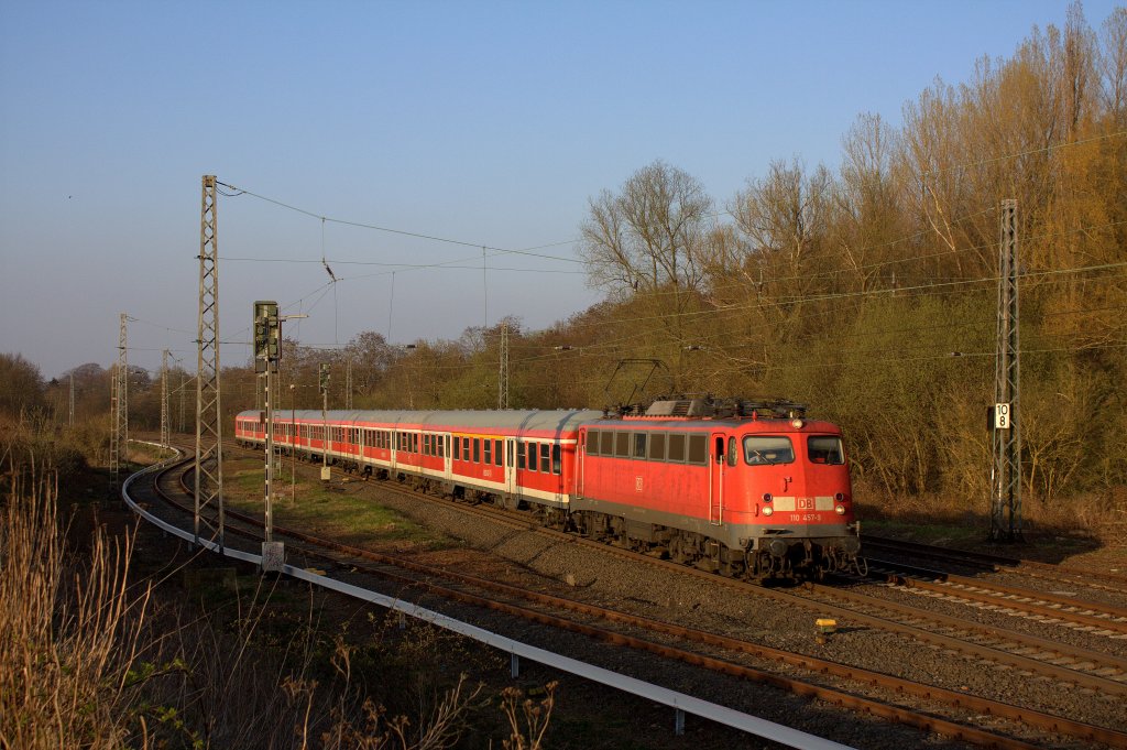 +++1000+++ Mein 1000. Bild auf Bahnbilder.de. Es zeigt die Ex-AEG Werbelok, die 110 457-9 die am 28.03.2012 einen RE4 Verstrker von Dsseldorf nach Aachen durch Kohlscheid zog. 