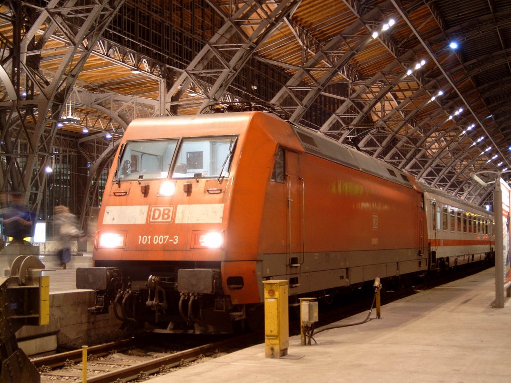 101 007 am 06.02.2004 in Leipzig, Hbf