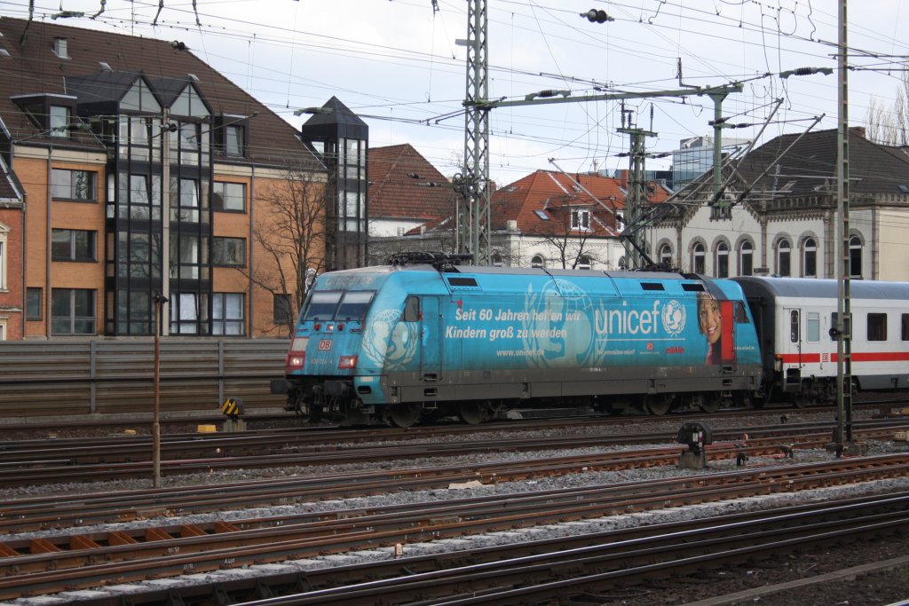 101 016-4, am 12.04.2011 in Hannover HBF.