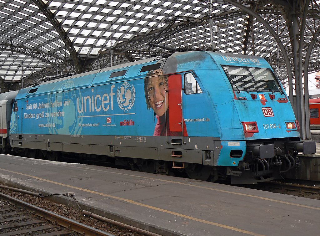 101 016-4  Unicef  in Kln Hbf am 22.01.2010