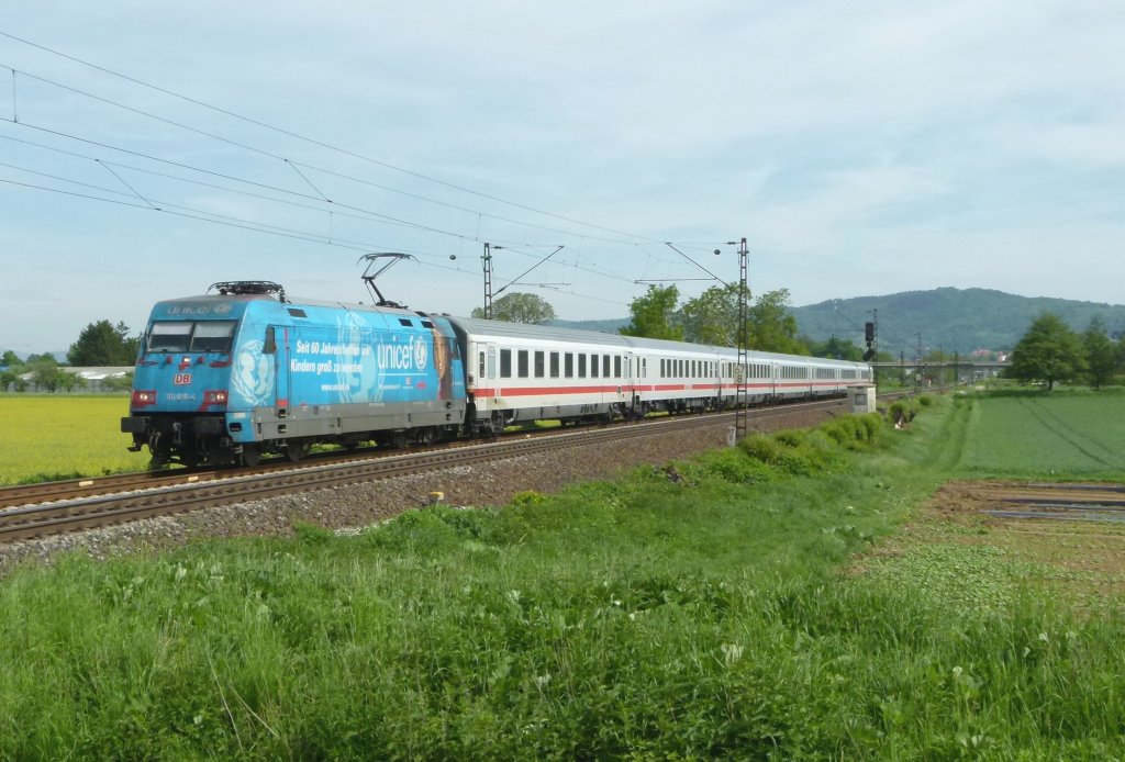 101 016-4 (Unicef) ist mit dem IC 2293 Frankfurt (Main) - Stuttgart am 11.05.2012 bei Ltzelsachsen