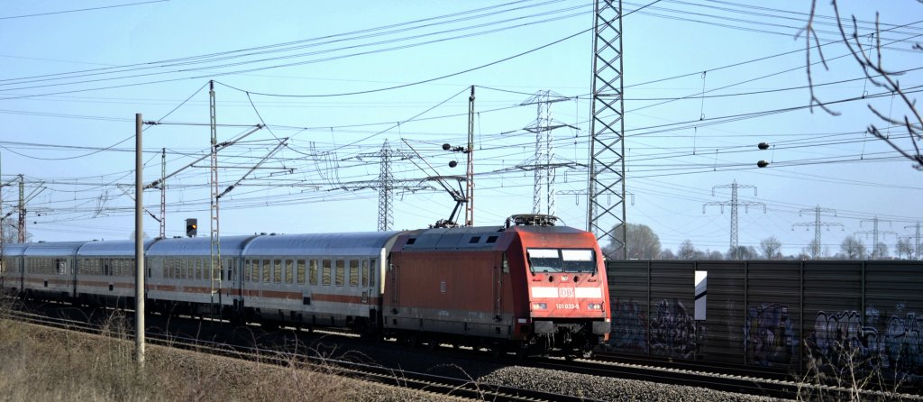101 023-9 in Ahlten am 27.03.2012.