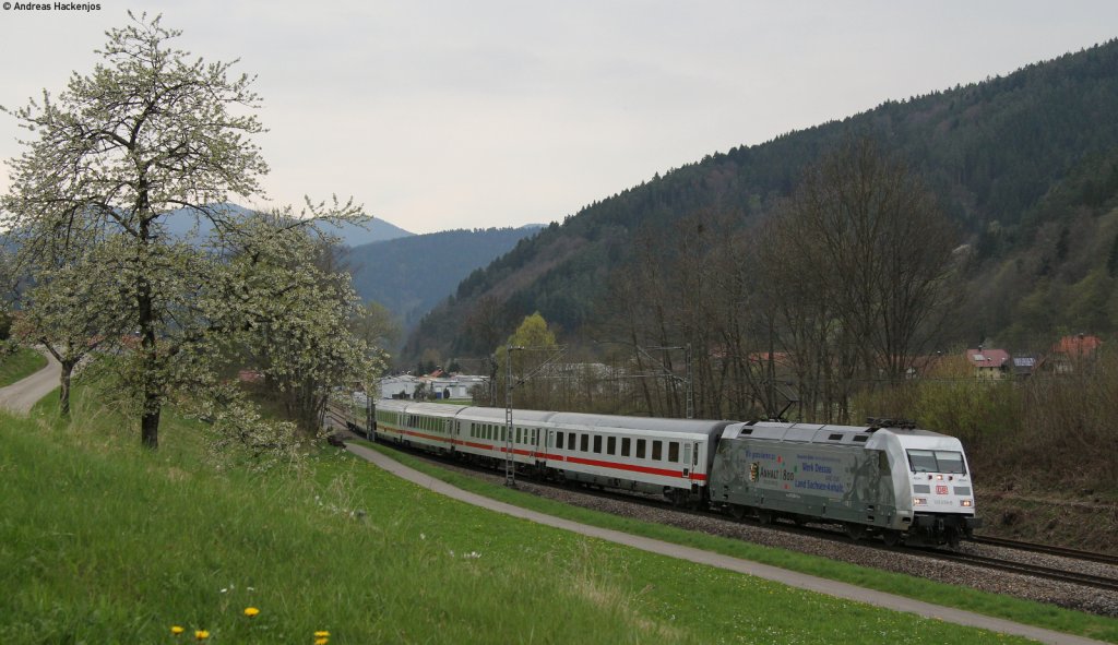 101 028-9  800 Jahre Sachsen Anhalt  mit dem IC 2005  Bodensee  (Emden Hbf-Konstanz) bei Gutach 14.4.12