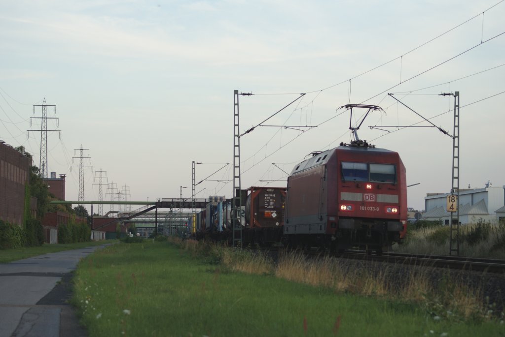 101 033-9 mit dem IKE 50255 KKE - AHBIL in Dormagen Bayerwerk am 05.08.09
