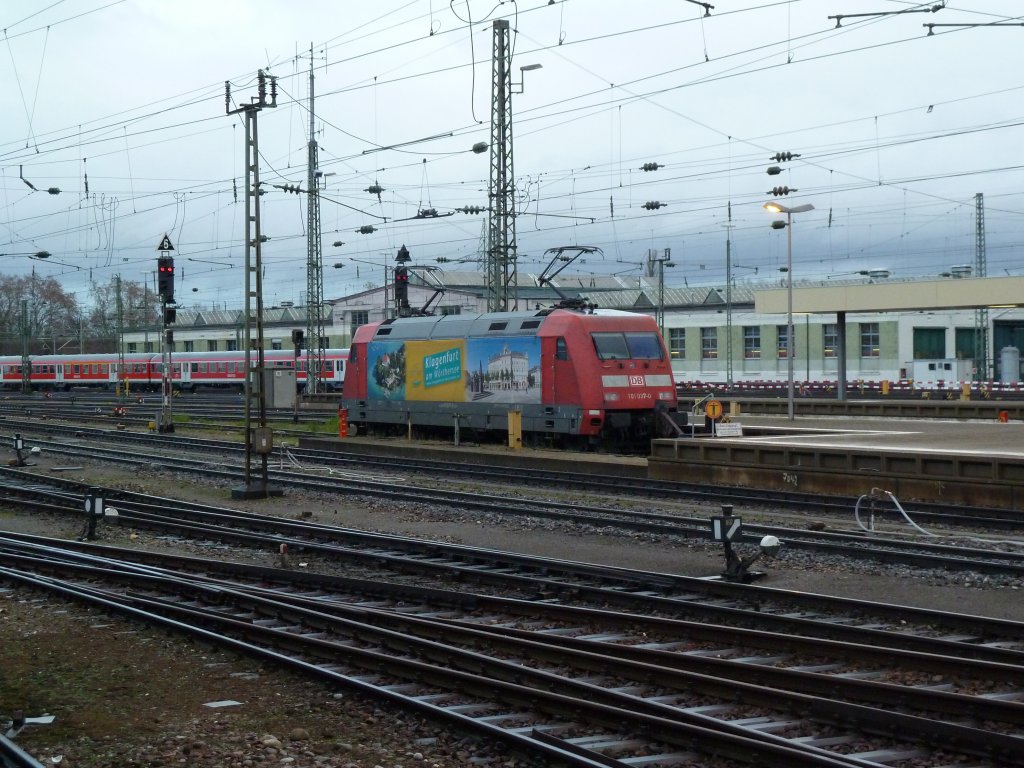 101 037-0 abgestellt am Morgen des 04.01.12 in Basel Bad. Bf.