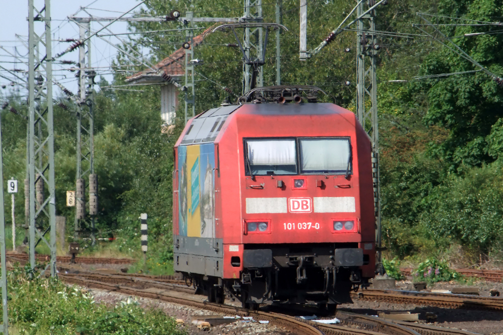 101 037-0 in Emden 17.8.2012