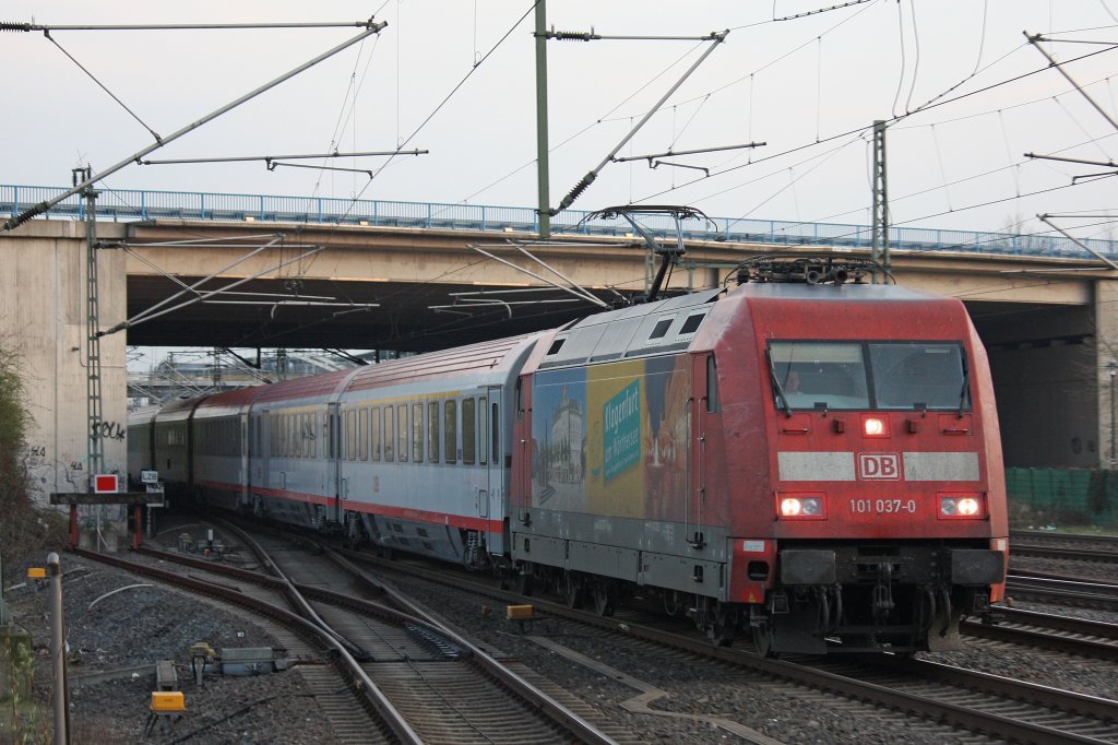 101 037  Klagenfurt am Wrthersee  fuhr am 27.3.12 mit dem IC 118 durch Dsseldorf-Flughafen.