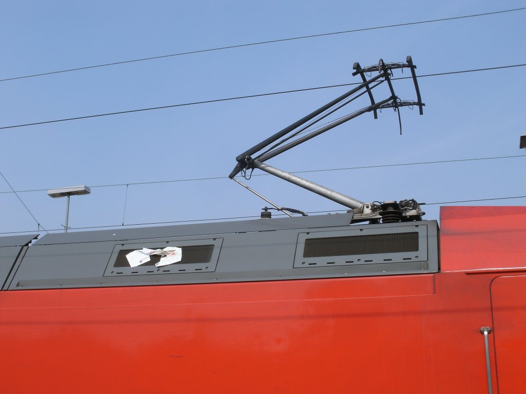 101 040 als  Staubsauger  am 28.April 2011 in Bergen/Rgen.