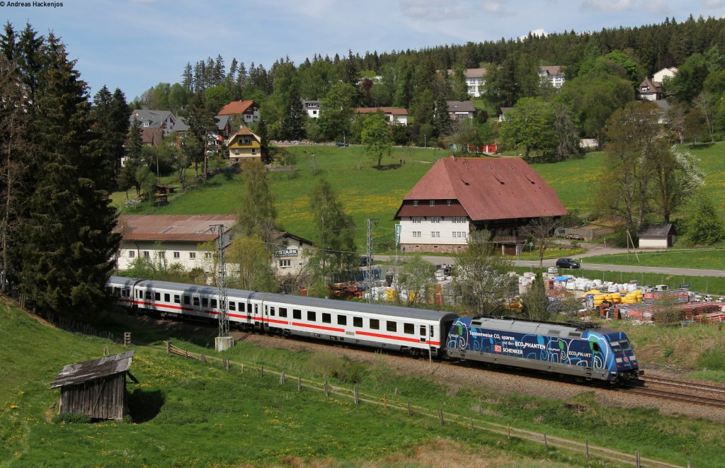 101 042-0  Ecophant  mit dem IC 2005  Bodensee  (Emden Hbf-Konstanz) bei St.Georgen 11.5.12.
