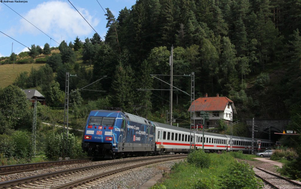 101 042-0  Ecophant  mit dem IC 2370  Schwarzwald  (Konstanz-Hamburg Altona) bei Nubach 25.8.12
