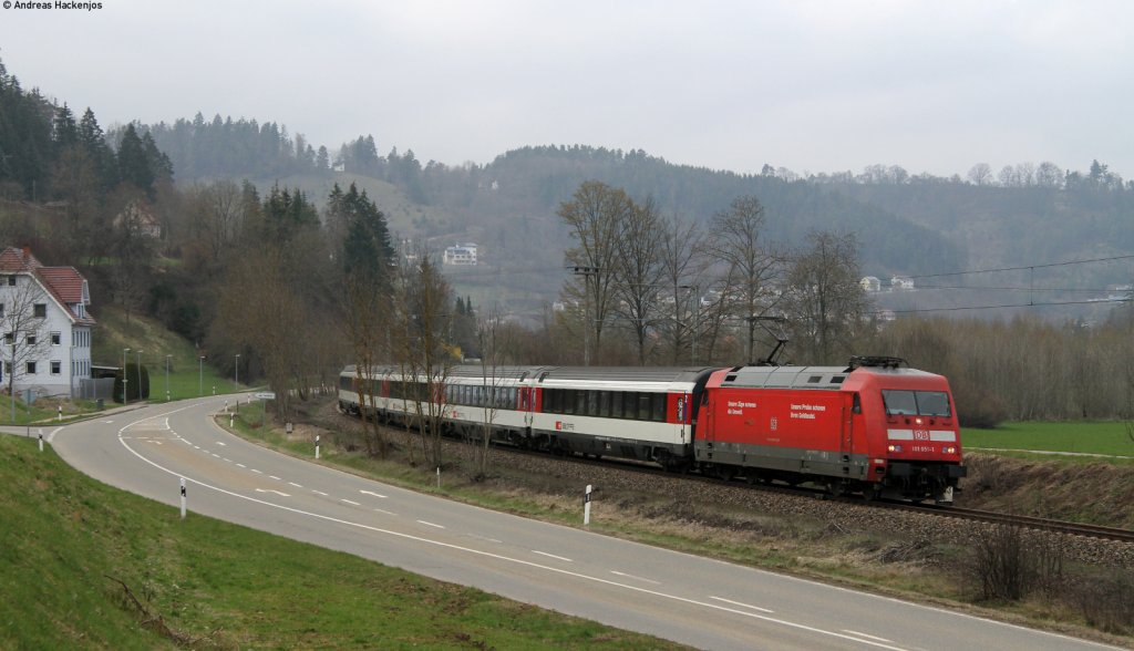 101 051-1 mit dem IC 281 (Stuttgart Hbf-Zrich HB) bei Epfendorf 6.4.12