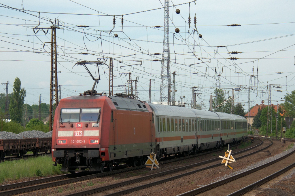 101 052 am 16.05.13 unterwegs nach Frankfurt am schnen Main in Grokorbetha
