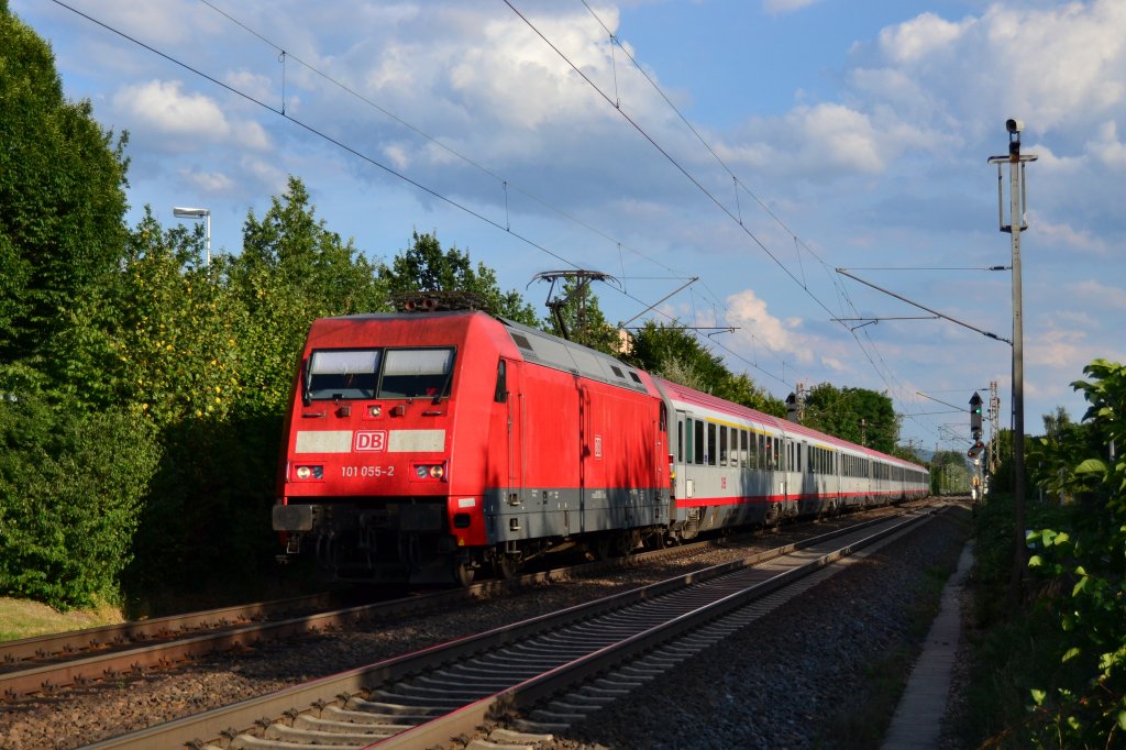 101 055 mit IC in der Einfahrt in den Bonn Hbf am 29.08.12!