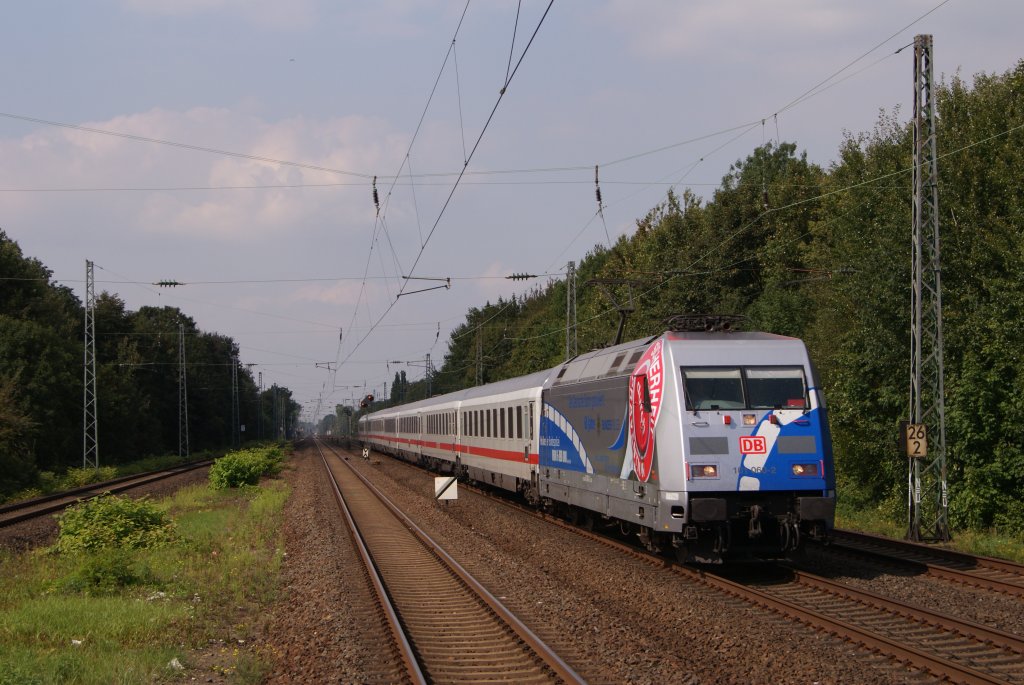 101 060-2 mit einem InterCity in Dsseldorf-Garath am 31.08.2011