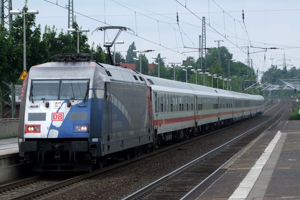 101 060-2 mit IC 130 nach Koblenz bei der Einfahrt in Recklinghausen 27.6.2012