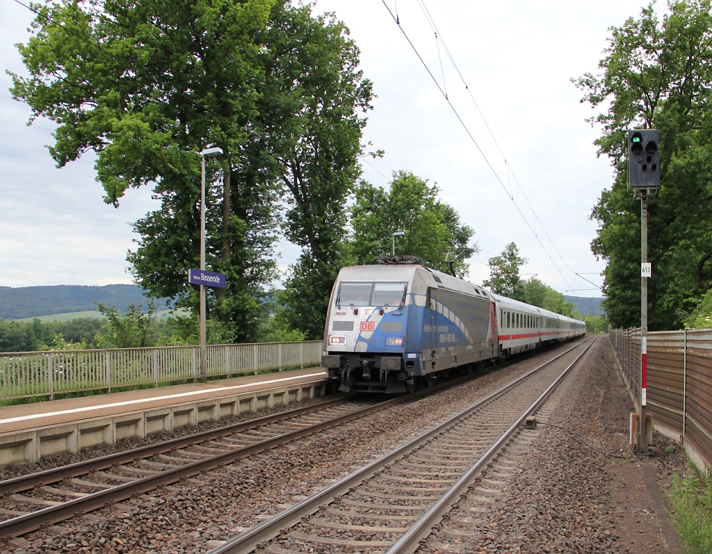 101 060-2 mit IC in Richtung Eisenach. Aufgenommen am 10.06.2010 in Bosserode.