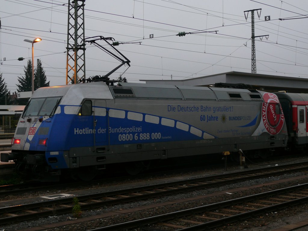 101 060 mit dem Mnchen-Nrnberg-Express im Nrnberger Hbf. 2.11.11 
