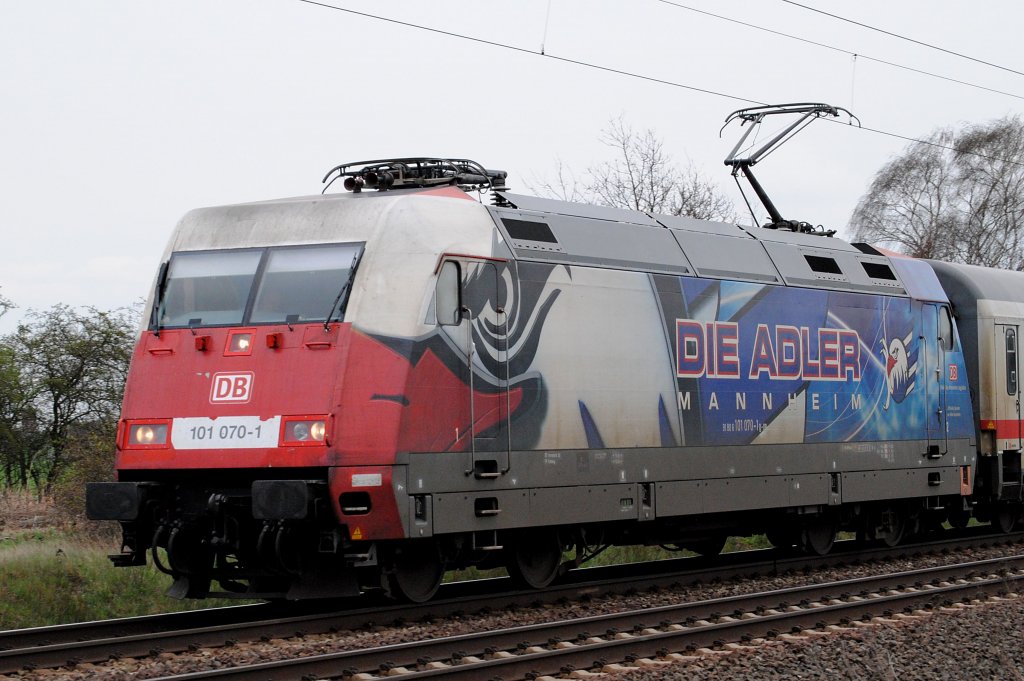 101 070-1 Adler Mannheim am Nachmittag des 05.04.2011 bei Woltorf