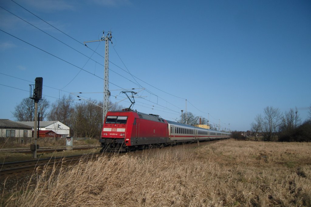 101 078-4 war am 08.Februar mit nem IC bei Rvershagen unterwegs