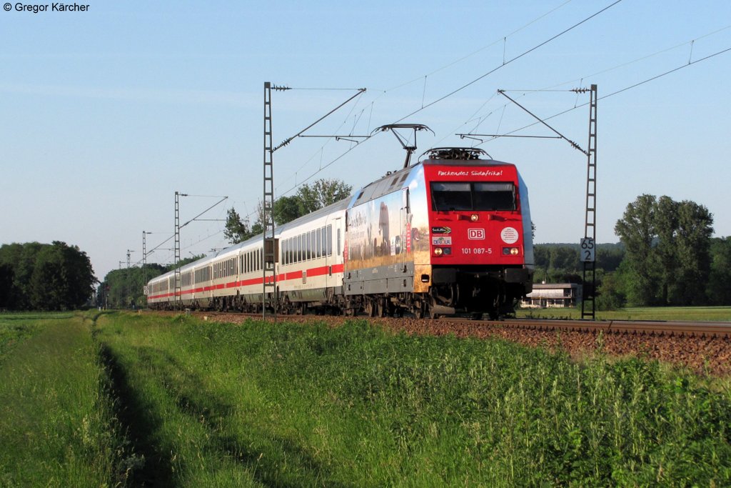 101 087-5  Packendes Sdafrika Elefantenmotiv  mit dem IC 360 (Mnchen-Strabourg) kurz vor Karlsruhe-Durlach. Aufgenommen am 25.05.2012.