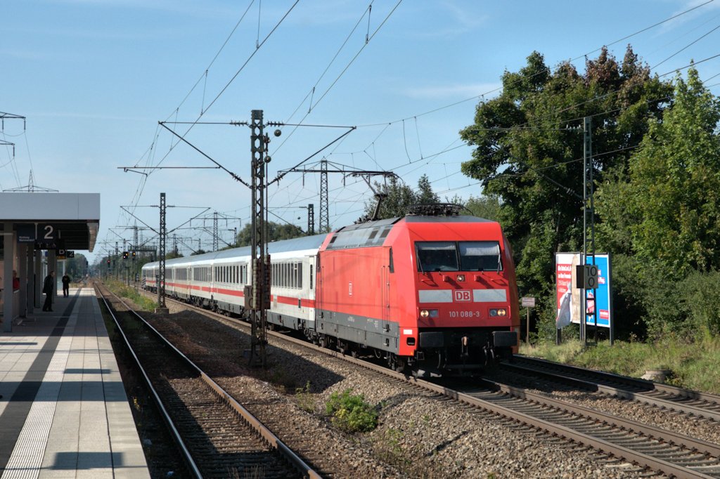 101 088 am 16.09.12 mit dem EC aus Stra�bourg in M�nchen-Langwied