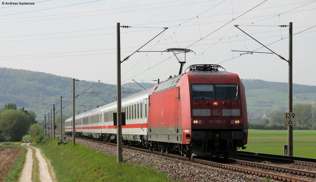 101 089-1 mit dem IC 2005  Bodensee  (Emden Hbf-Konstanz) bei Mhlhausen 21.4.11