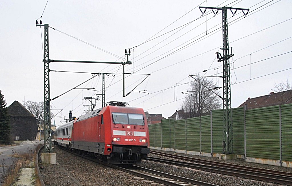 101 092-5, am 14.02.2011 in Lehrte.