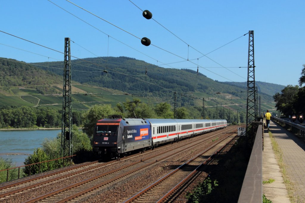 101 100 mit einem Intercity in Niederheimbach am 08.09.2012