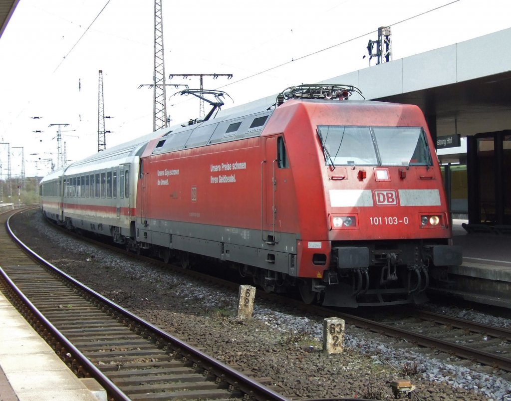 101 103 mit IC 2113 am 5.4.10 in Duisburg Hbf